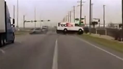 Human smuggler topples FedEx truck during police chase | News ...