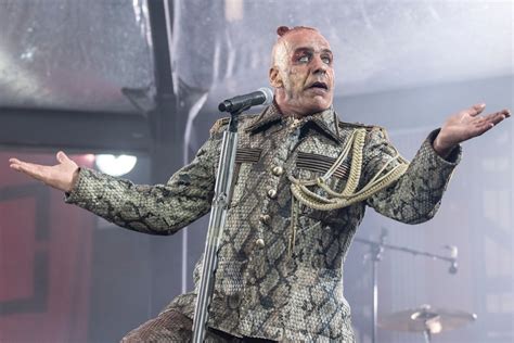 Mega Jubiläum Bei Rammstein Till Lindemann Wird 60 Fans Fürchten Kommt Bald Die Rocker Rente