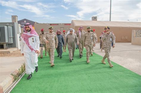 الجنادرية مساعد وزير الدفاع للشؤون التنفيذية يزور جناح الوزارة بالجنادرية