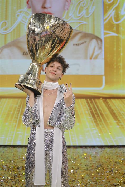 Luigi Strangis Vince Amici 21 E Il Premio Del Valore Di 150 Mila Euro