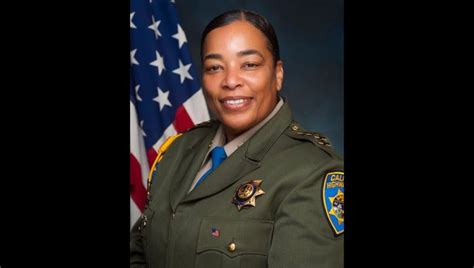 1st Black Chp Chief Retires First Woman Named Replacement Ktvu Fox 2