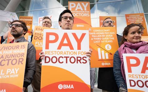 Doctors On Strike For ‘equivalent Of Month Says Nhs Chief In Talks