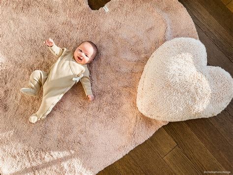 Puffy Love Nude Rug Bubbleeboo