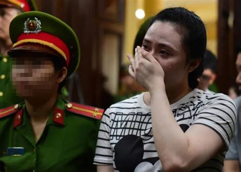 Hot girl Ngọc Miu và vết trượt dài bên trùm ma túy Văn Kính Dương