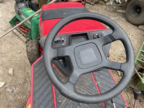 Countax C H Ride On Sit On Mower With Collector Box Briggs And