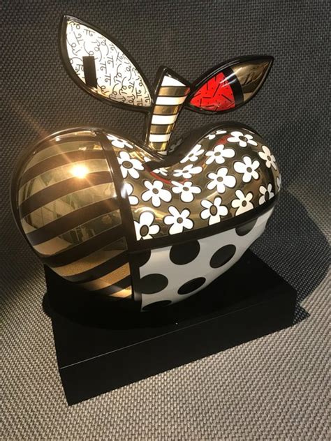 Romero Britto Golden Big Apple Catawiki