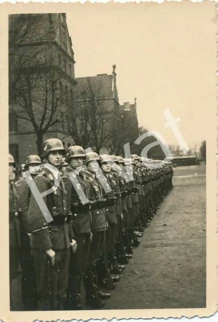 Foto Wk Ii Soldaten Appell Uniform Stahlhelm Wehrmacht A Eur