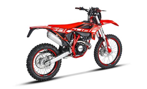 Motorrad Vergleich Beta Rr T Lc Enduro Vs Beta Rr Enduro