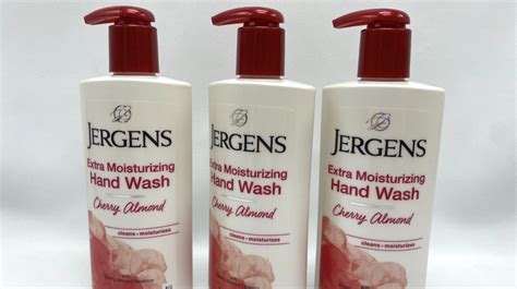 Jergens Extra Moisturizing Hand Soap 3 Pack Just 447 On Amazon Regularly 10 Hip2save