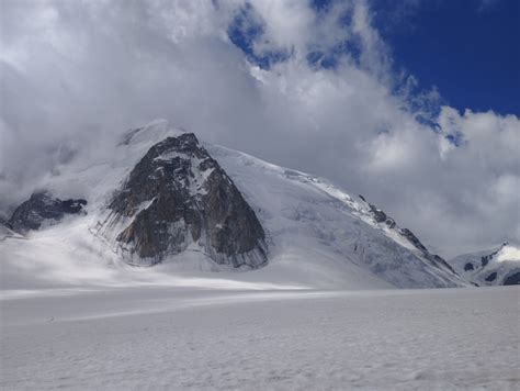 Vall E Blanche Traversata Punta Helbronner Aiguille Du Midi Alpinismo