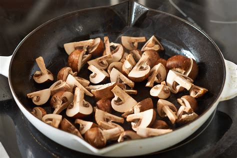 How To Cook Mushrooms on the Stovetop | Kitchn | Kitchn