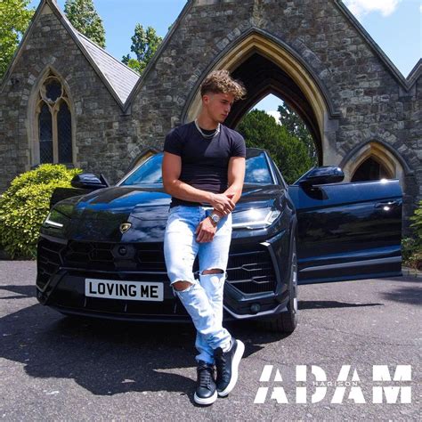 Hot boy 6 múi làm loạn chung kết Euro 2020 Profile cũng ra gì phết có nhất thiết phải chơi