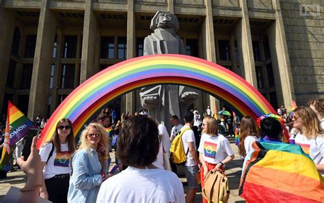 Upadają strefy wolne od LGBT ale skala dyskryminacji w regionie