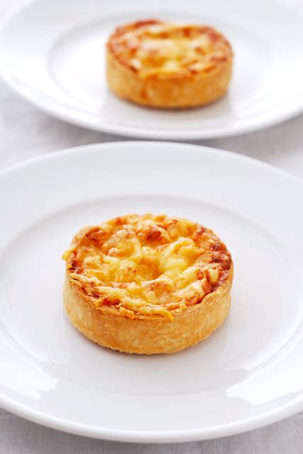 Mietchi Cuisine プティ・キッシュ・ロレーヌpetite Quiche Lorraine