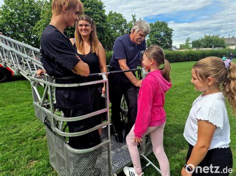 Spielwagen macht Station beim Rehbühlfest in Weiden Onetz