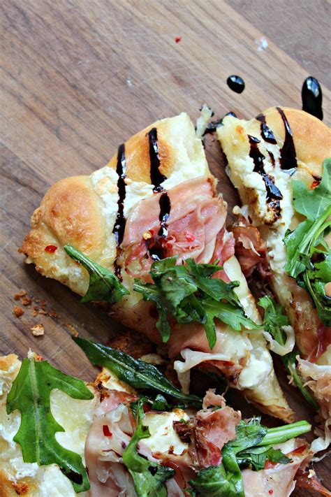 Prosciutto Arugula Burrata Pizza The Secret Ingredient Is Recipe Arugula Pizza Delicious