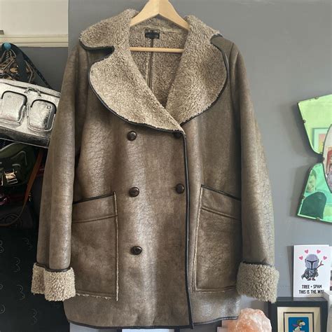 Topshop Sheepskin Style Coat Note Missing Button Depop