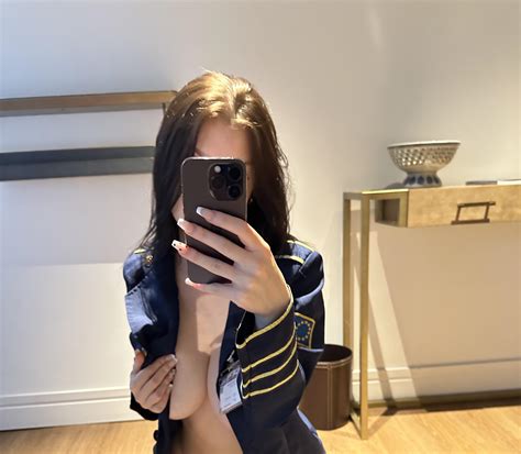 this girl knows exactly how to dress like slut. : r/NothingUnder