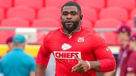 Clyde Edwards Helaire de los Chiefs se perderá el inicio de la