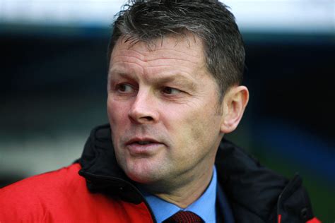 Watford and Sunderland considering Steve Cotterill as manager