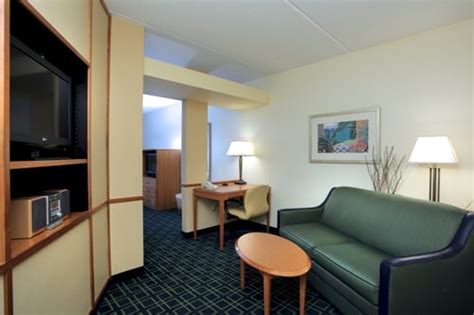 Fairfield Inn And Suites By Marriott Jacksonville Beach Hotel 1616