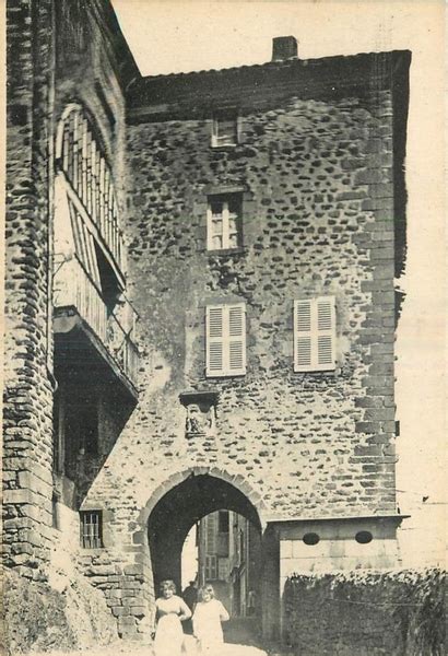 Saint Flour Carte Postale Ancienne Et Vue D Hier Et Aujourd Hui