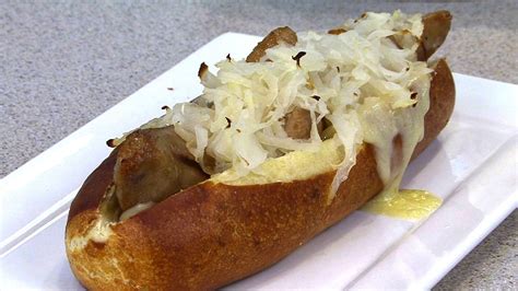 Pretzel Bun Sausage Perfect For Tailgating Tailgate Food Pretzel Bun Food