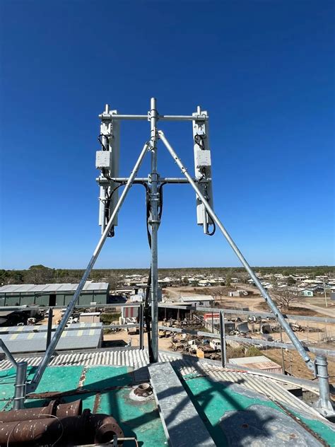 Telecom Rds Tower With Gsm Pole And Mw Poles With Brackets Rooftop