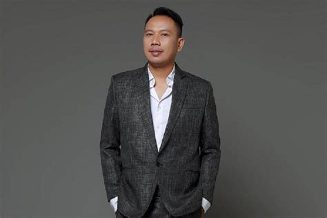 artis indonesia    nikah nomor  sampai