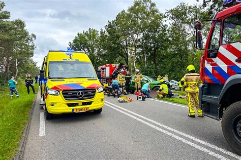 Ernstig Ongeval Op De N302 Tussen Uddel En Harderwijk Weg Volledig