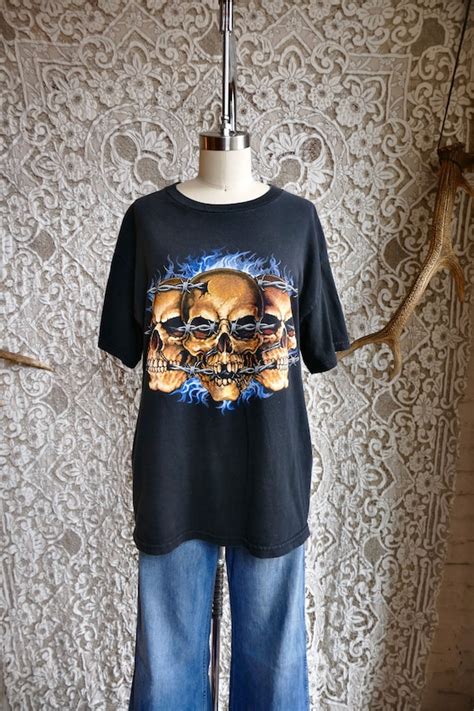 Skull Shirt Gem