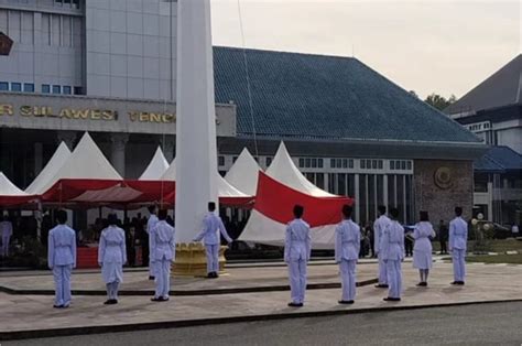 Siswa Smkn Kendari Di Upacara Hgn Dan Hkn Sultra Pj Gubernur