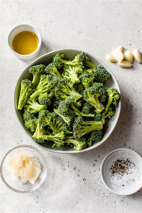 Roasted Broccoli With Smashed Garlic Skinnytaste