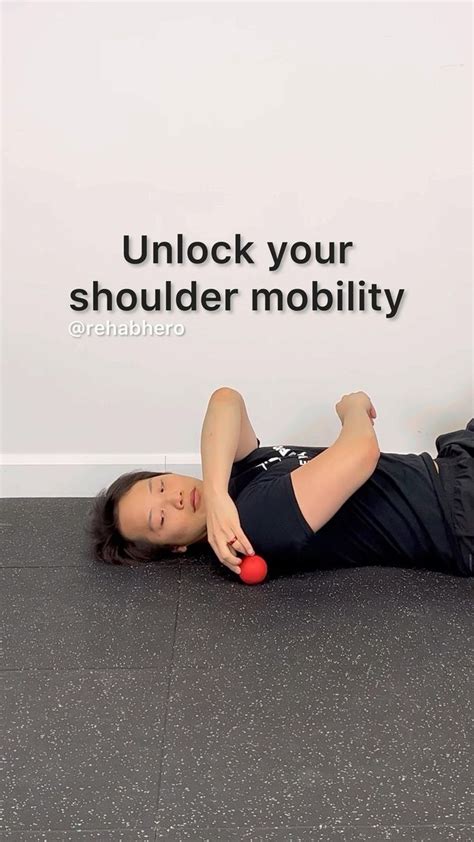 Massage Your Shoulder Before Your Shoulder Warm Ups To Maximize Performance Shoulder Workout