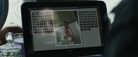 The Invisible Guardian Nude Pics Seite 1