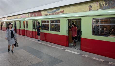 Pjöngjang U Bahn Fahrt stadterkundung