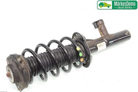 3C0-413-031-D : Stoßdämpfer vorn und Federbein vorn - Autoparts24