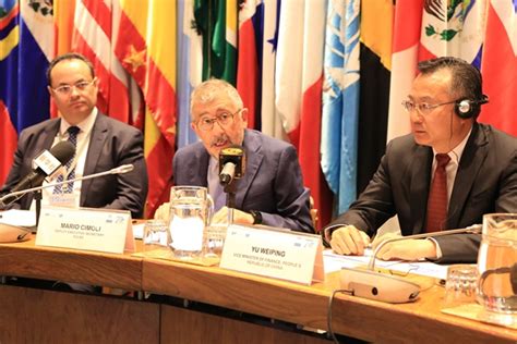 China y América Latina y el Caribe buscan profundizar su cooperación económica y comercial en