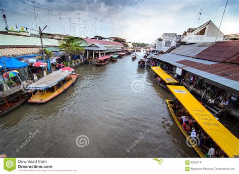 Floating Market Editorial Photo Image Of Amphawa Asia 92658181