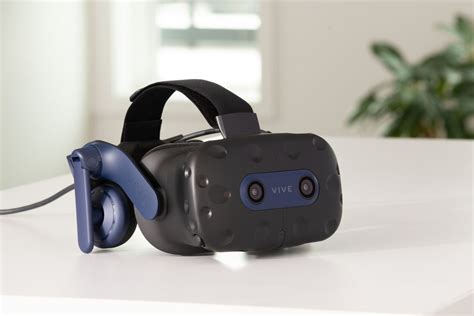 Réalité virtuelle un casque HTC Vive Pro 2 avec 5K et champ de vision