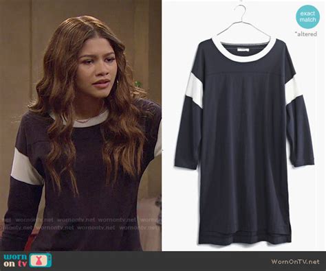 Wornontv Kcs Navy Tee With White Striped Sleeves On Kc Undercover Zendaya Clothes And