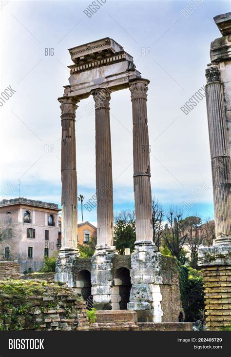 Temple Vespasian Titus Image & Photo (Free Trial) | Bigstock