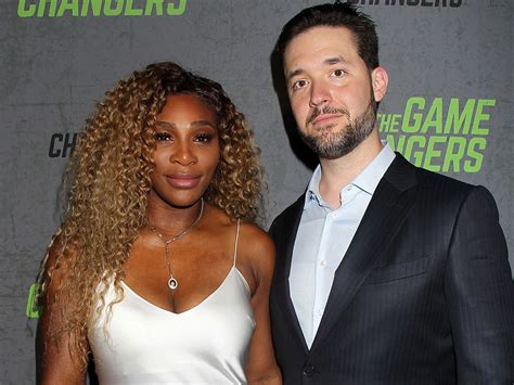 Commemorating His $15,000,000,000 Success, American Actress’ Proud