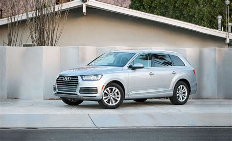 2019 Audi Q7 Reviews Audi Q7 Price Photos And Specs Car And Driver