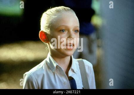 DAKOTA FANNING, UPTOWN GIRLS, 2003 Stock Photo - Alamy