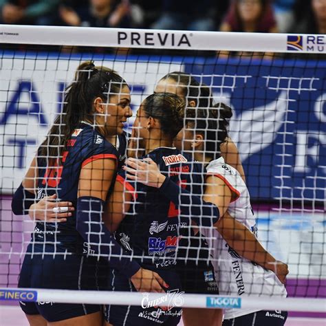 Volley Chieri Vince Il Derby Con Novara Troppa Milano Per Pinerolo