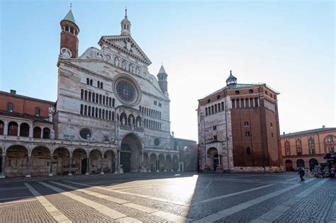 cremona  tv economy art history  curiosities ai lati