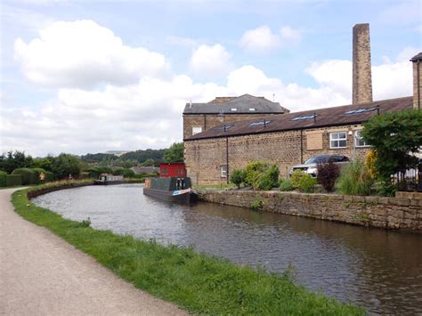 The Leeds And Liverpool Canal Seen From Habiloid Geograph