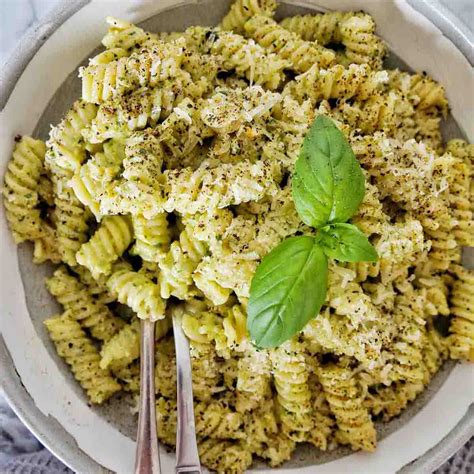 Fusilli Al Pesto Sweet Caramel Sunday