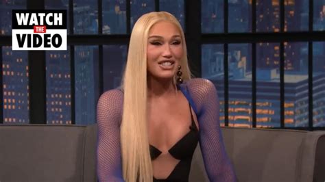 Gwen Stefani Unrecognisable New Look On Late Night With Seth Meyers